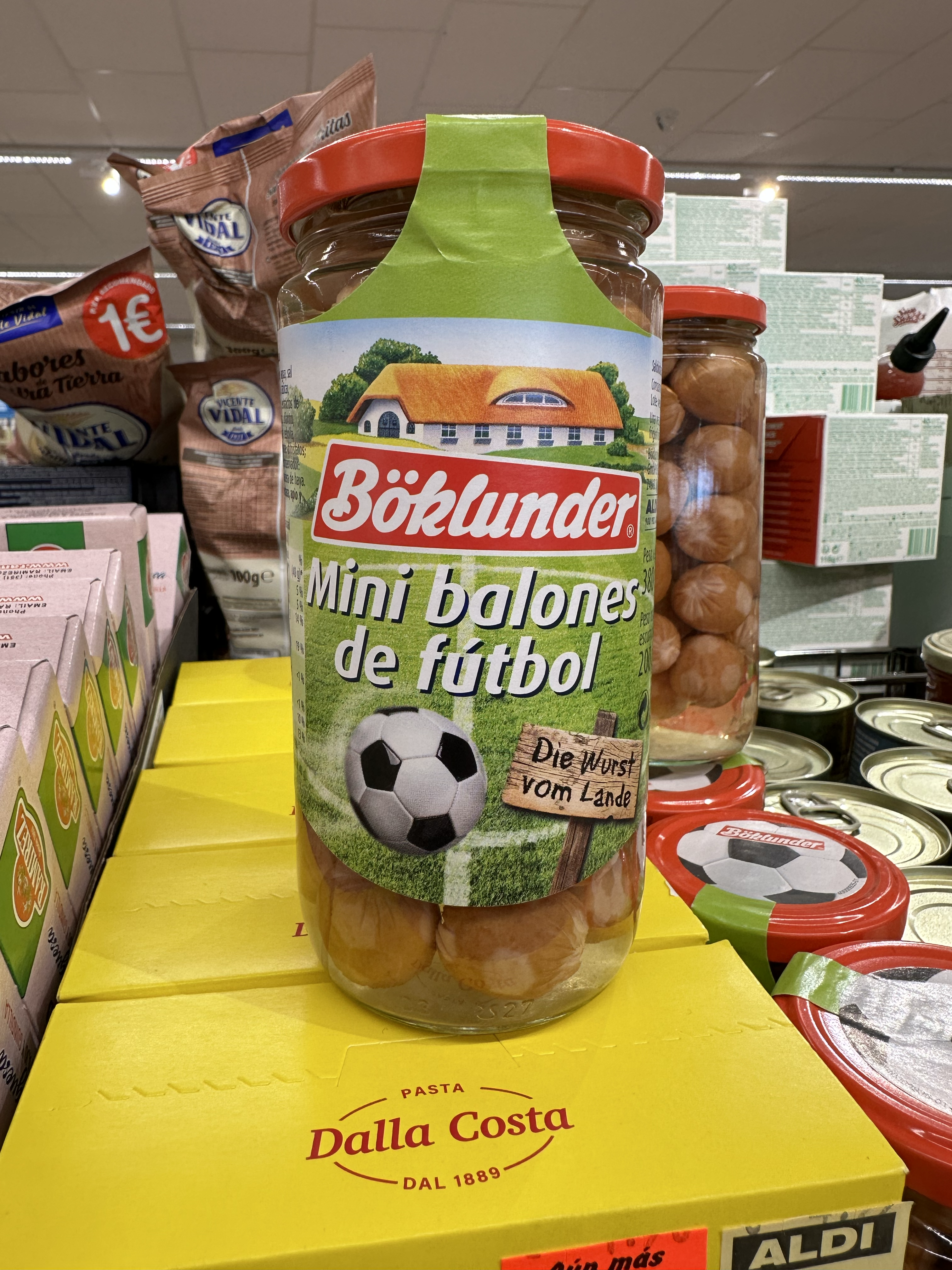 Bökluner football sausage balls